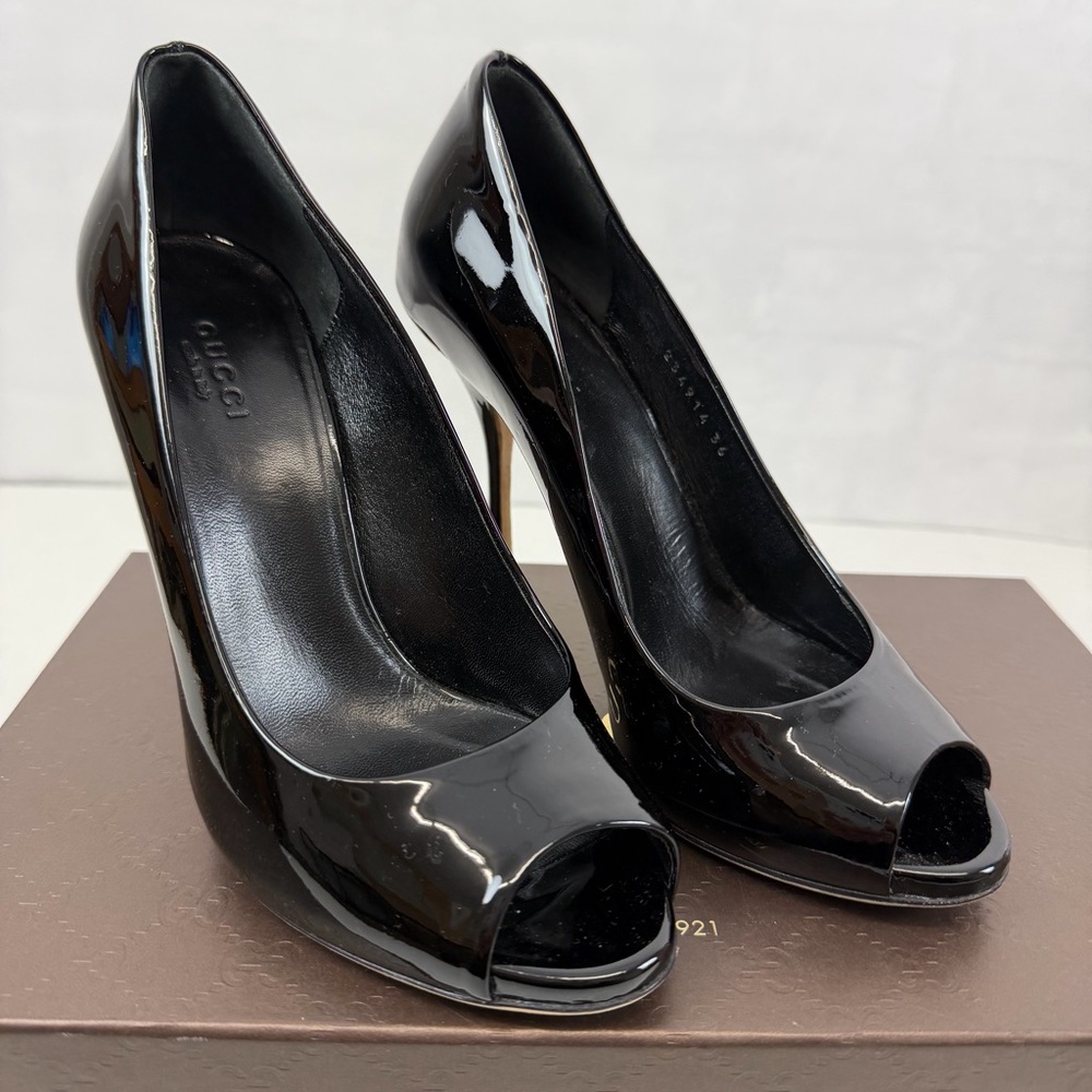 Gucci Black Patent Leather Peep Toe Pumps GG Heel‎ Detail Size 36 (US 6) - Picture 2 of 11